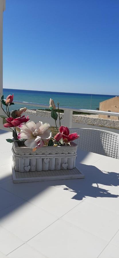 Vista Mare Tra I Luoghi Di Montalbano Punta Secca Exterior foto